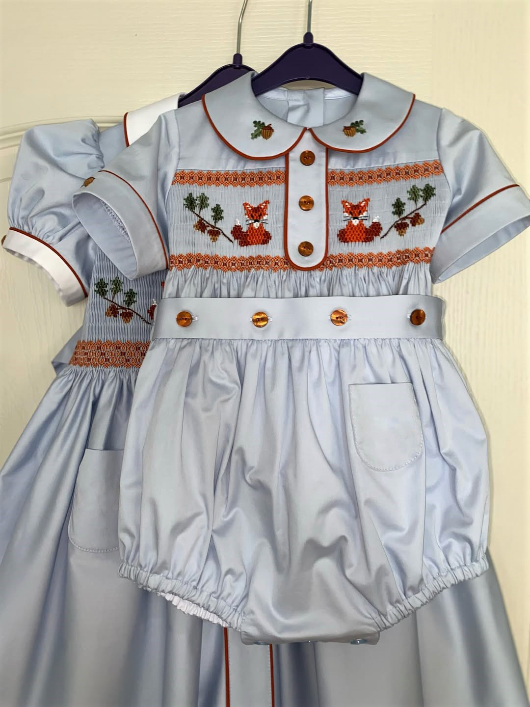 Photography Outfit - ベビー男の子女の子用スーツ、手作りの刺繍入り動物柄（キツネ、葉）のブルーのスモックドレス、カジュアルパーティー、誕生日、写真撮影用衣装
