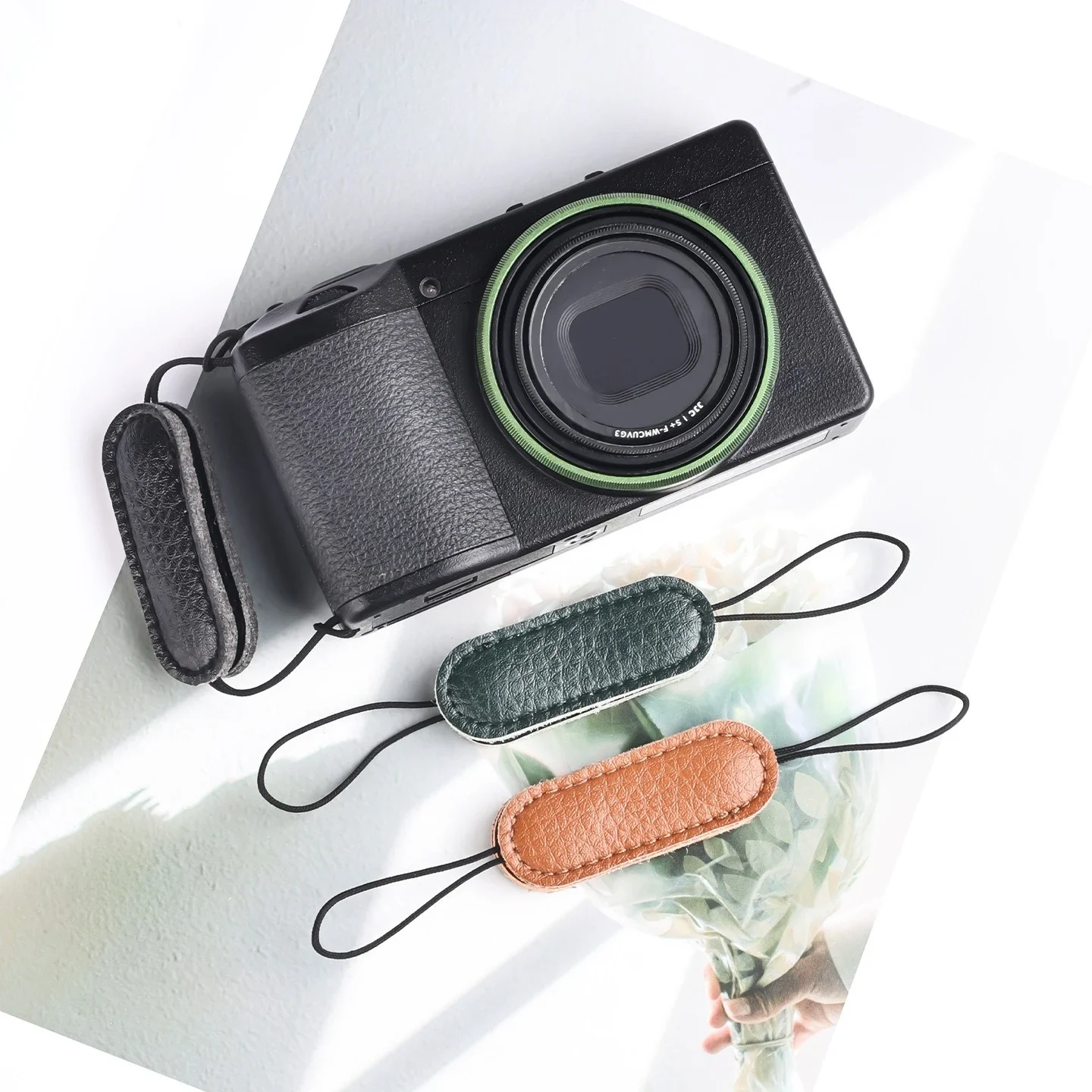 本革カメラフィンガーリングストラップリコー GR GR2 G - Camera Strap Leather のレビューと価格